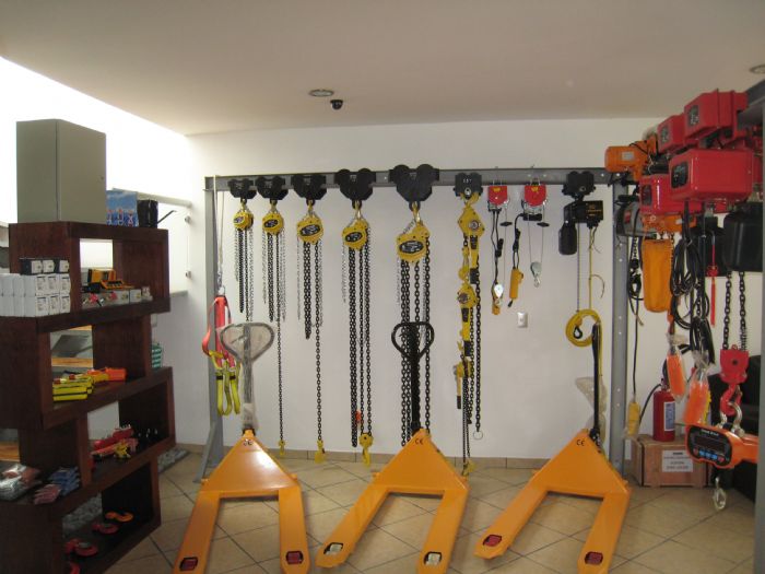 Polipastos y Gruas Viajeras
